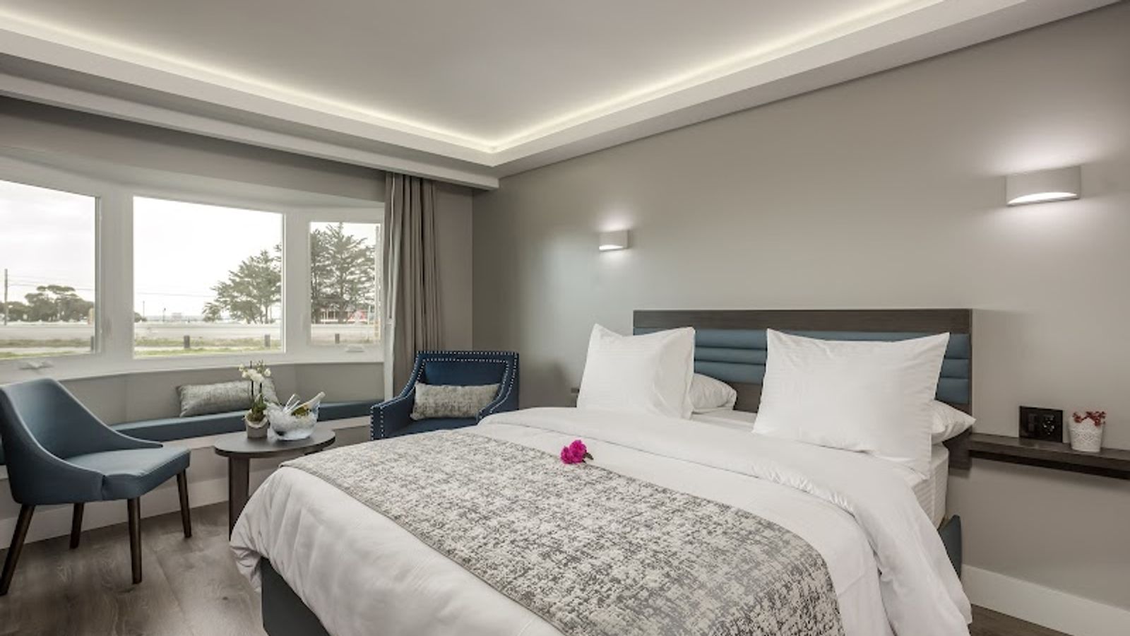 Photo of Harbor View Inn