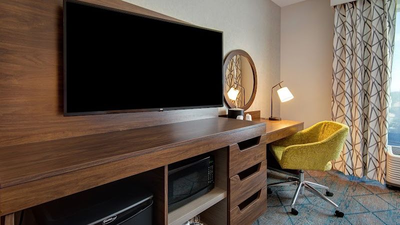 Photo of Hampton Inn & Suites Sunnyvale Silicon Valley