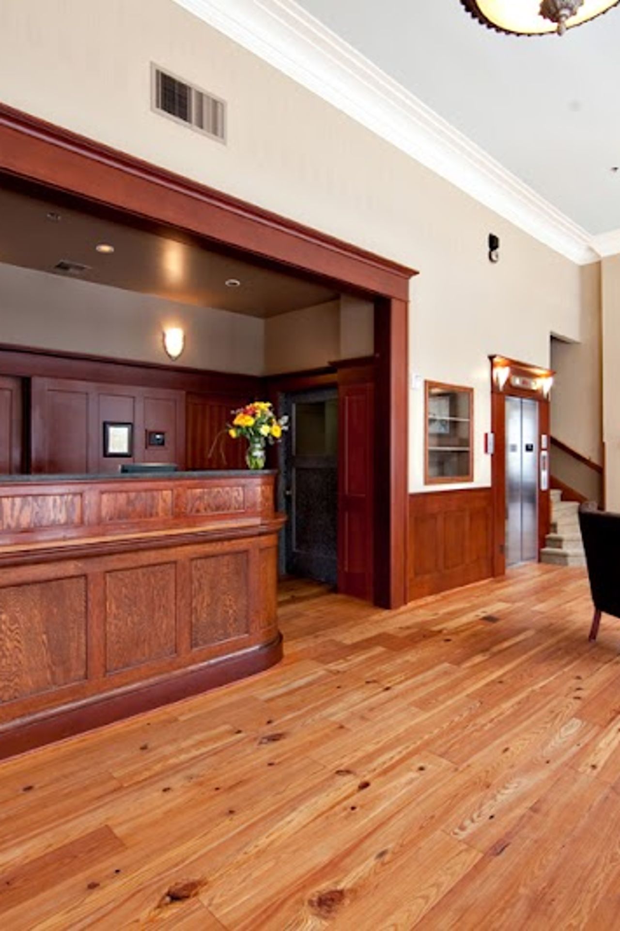 Photo of Hotel Elliott Astoria - Lobby, Reception