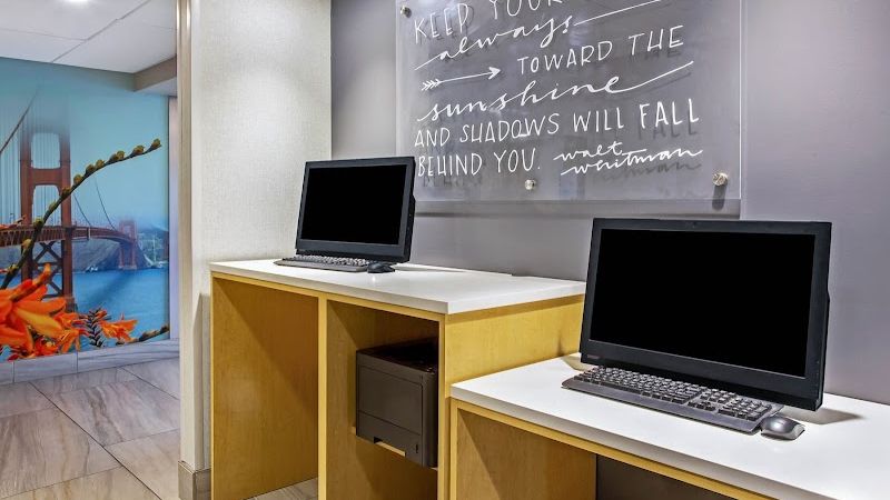 Photo of La Quinta Inn & Suites by Wyndham San Francisco Airport N