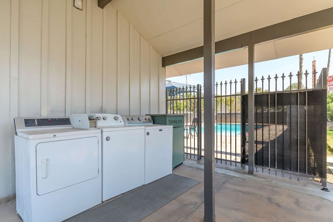 Photo of Studio 6 Suites Madera, CA - Yosemite