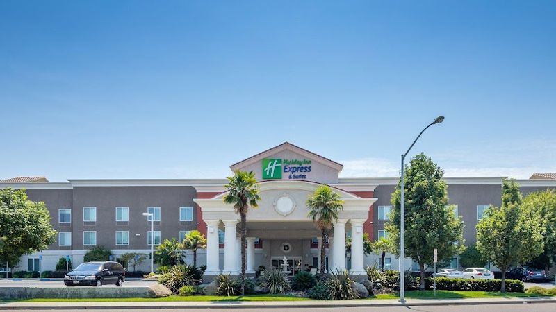 Photo of Holiday Inn Express & Suites Modesto-Salida by IHG