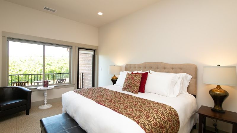 Photo of Vineyard View Inn