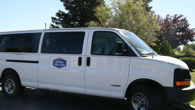 Photo of Hampton Inn & Suites Lathrop