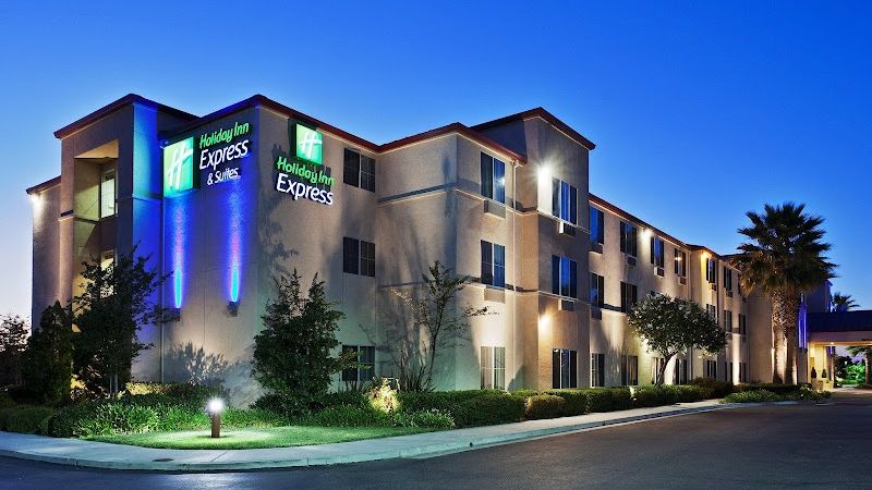 Holiday Inn Express & Suites Tracy by IHG