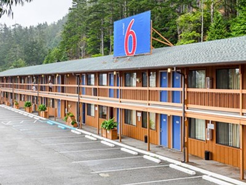Motel 6 Gold Beach, OR
