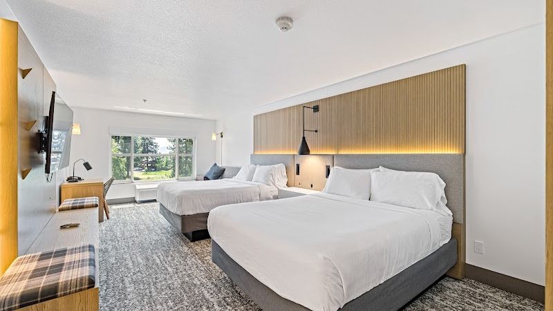 Photo of The Evergreen Hotel