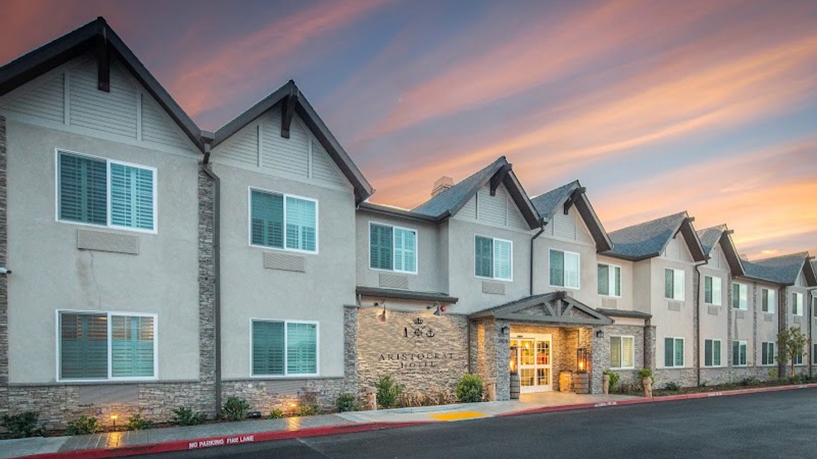 Aristocrat Hotel, BW Signature Collection