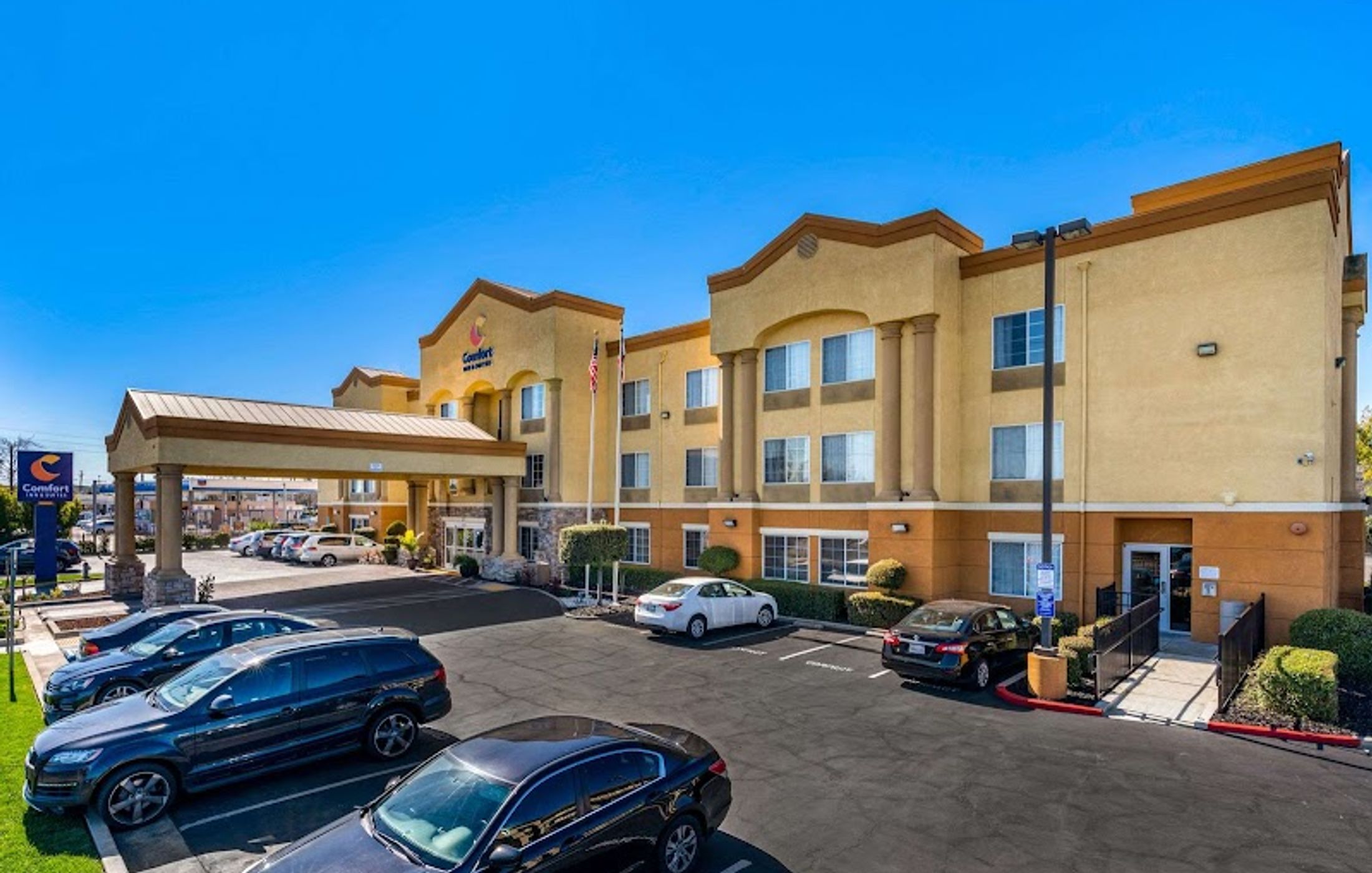 Comfort Inn & Suites Sacramento - University Area