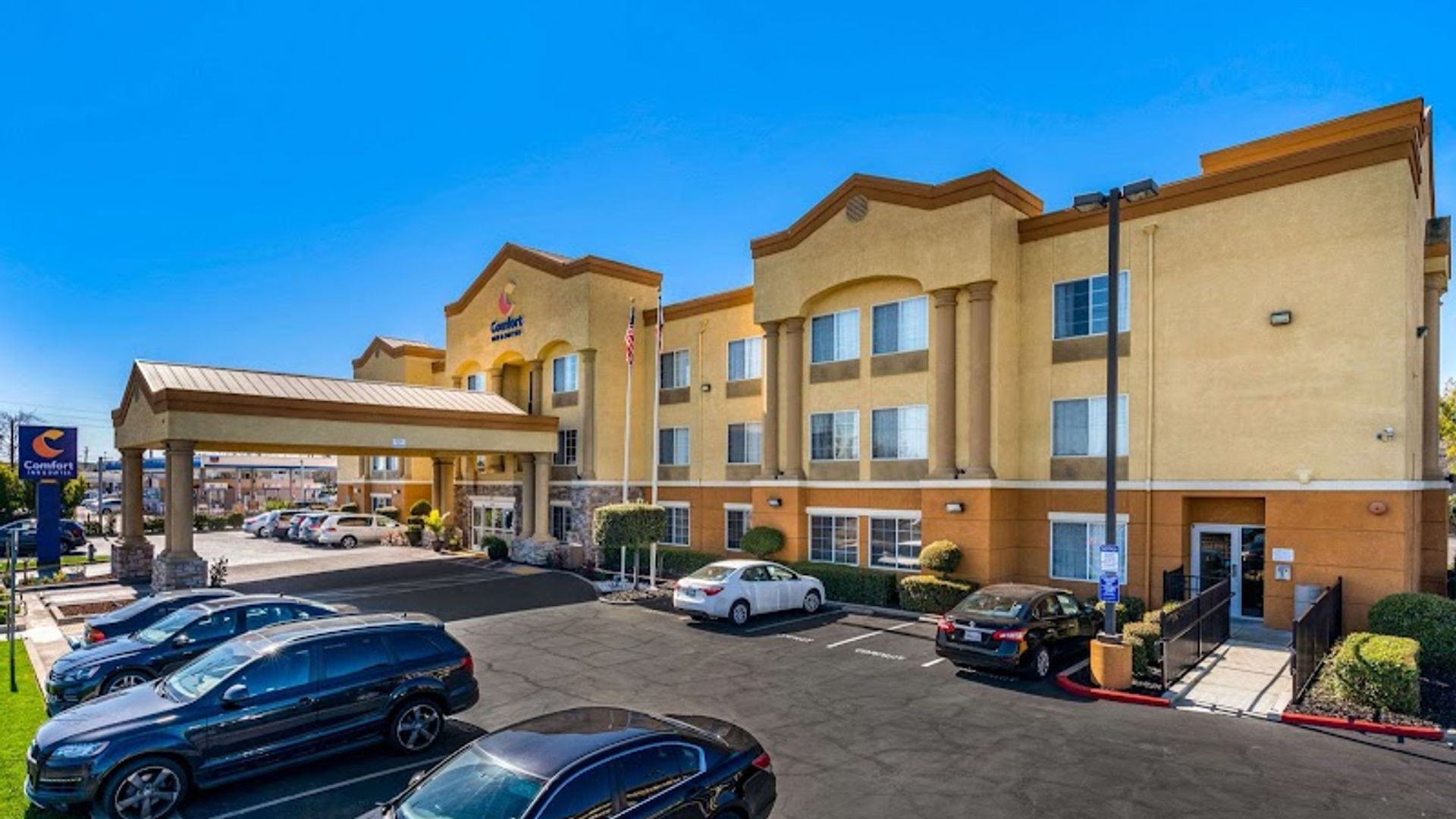 Comfort Inn & Suites Sacramento - University Area