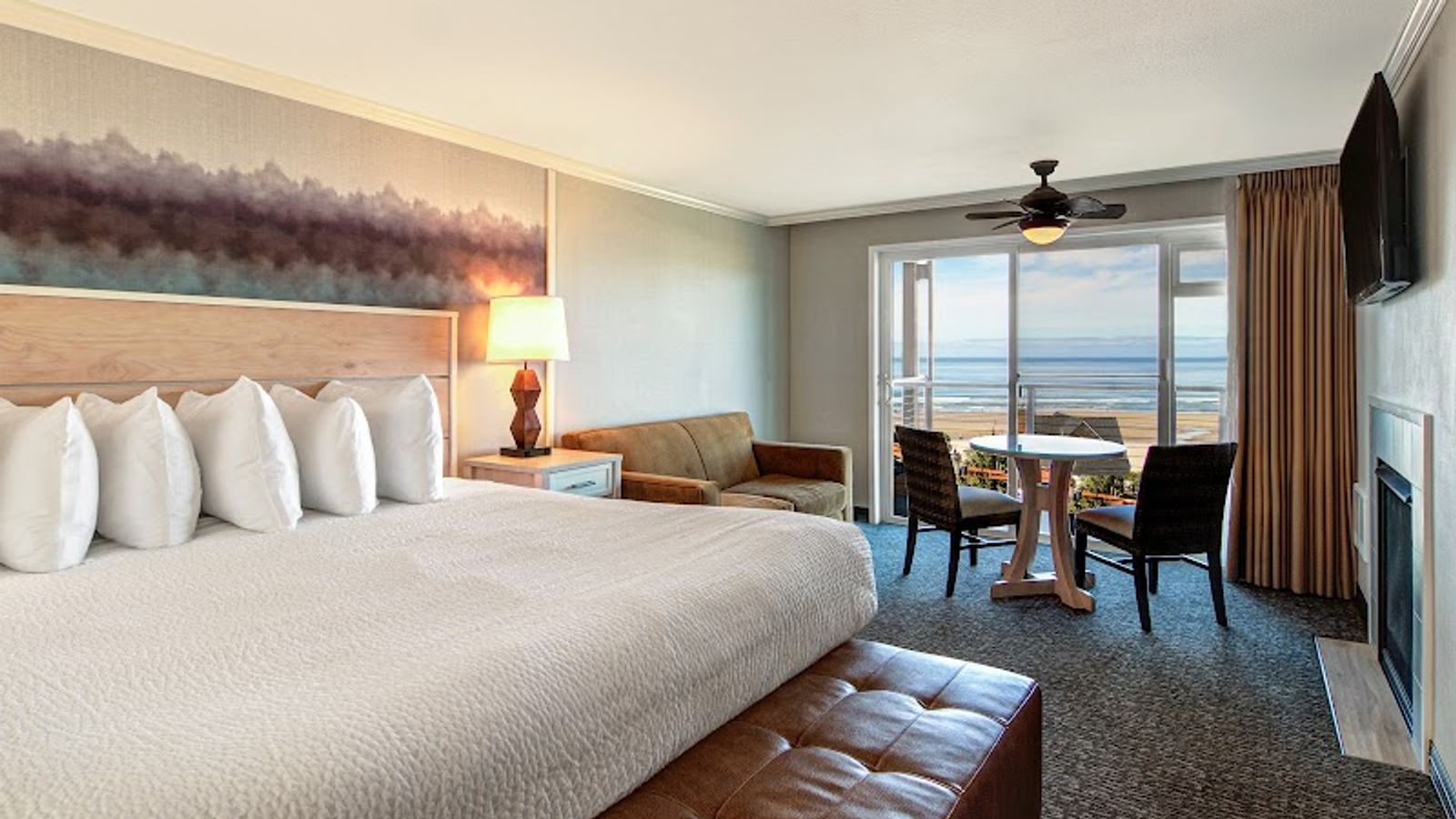 Photo of Hallmark Resort & Spa Cannon Beach