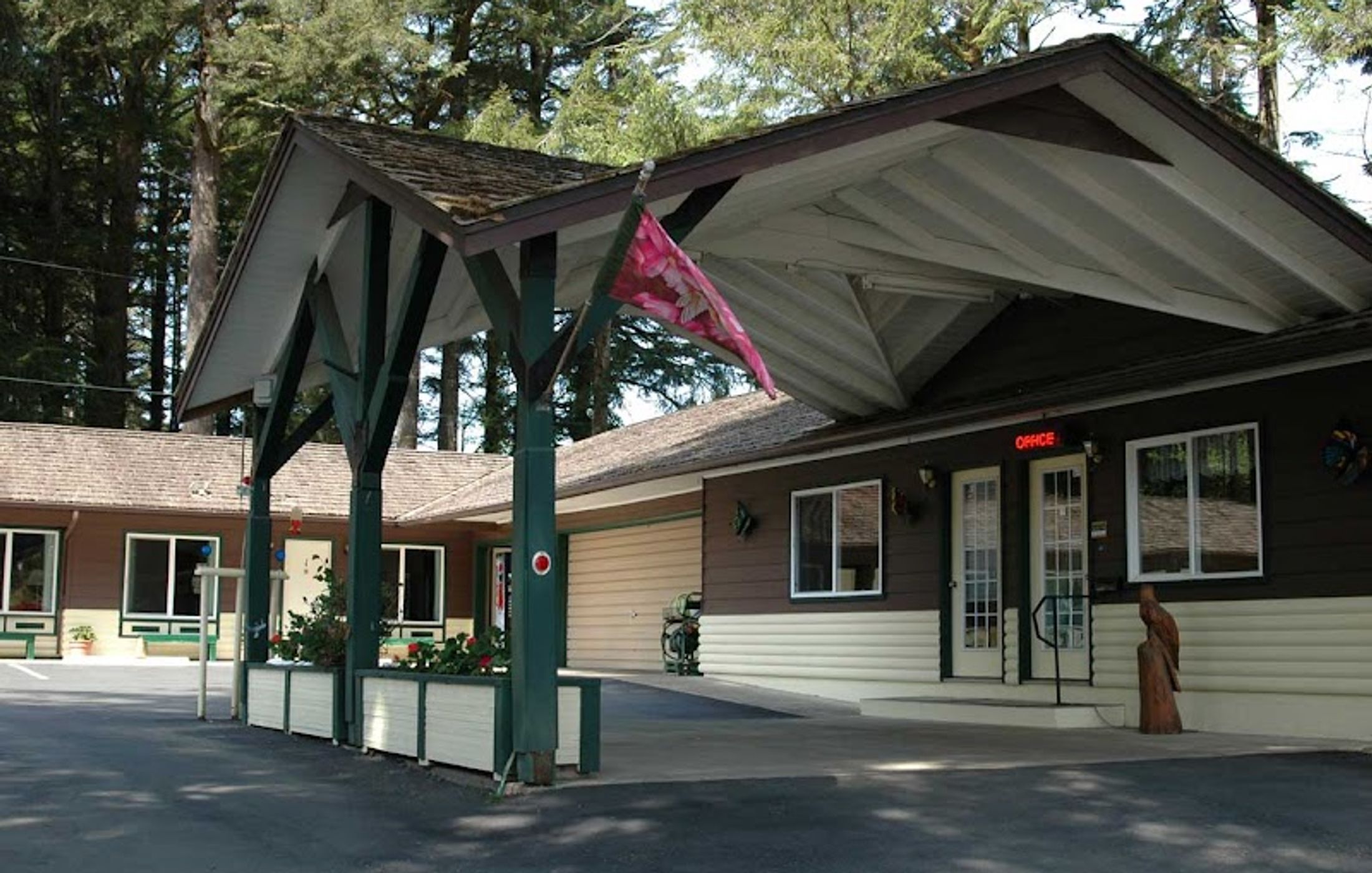 Park Motel and Cabins