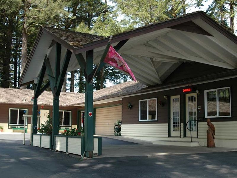 Park Motel and Cabins