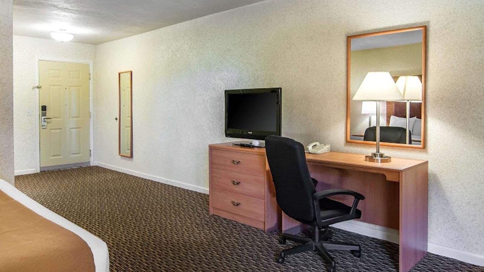 Photo of Quality Inn & Suites at Coos Bay