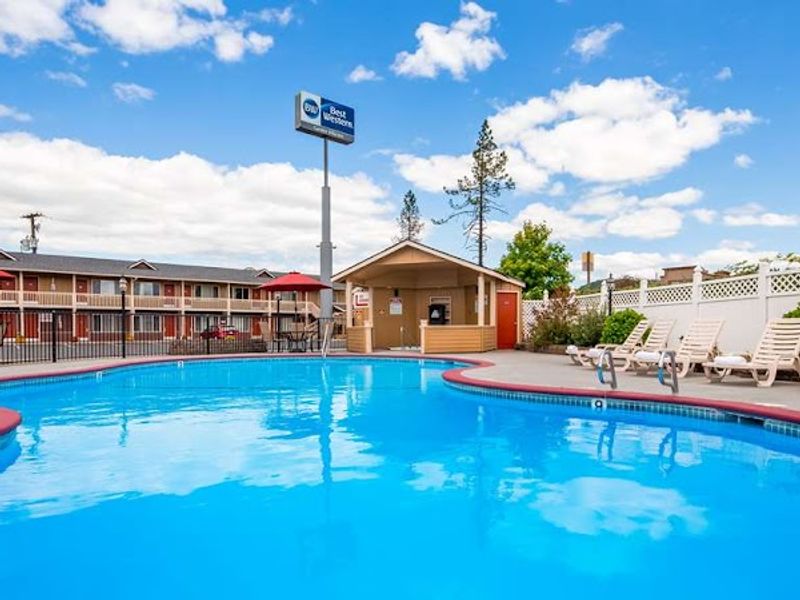 Photo of Best Western Garden Villa Inn