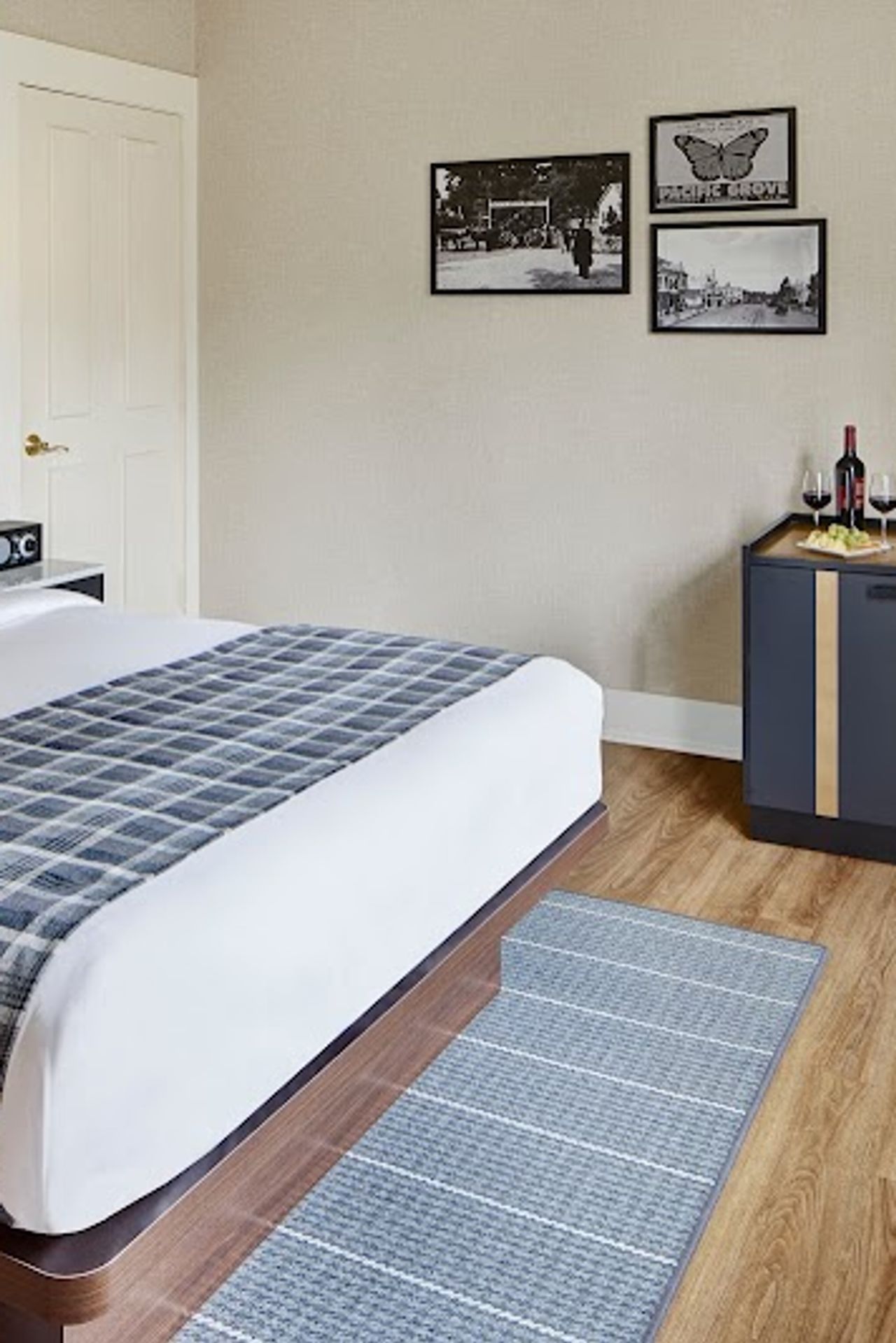 Photo of Gosby House Inn, A Four Sisters Inn - The Flora Room, Queen Bed, Charming Window Seat