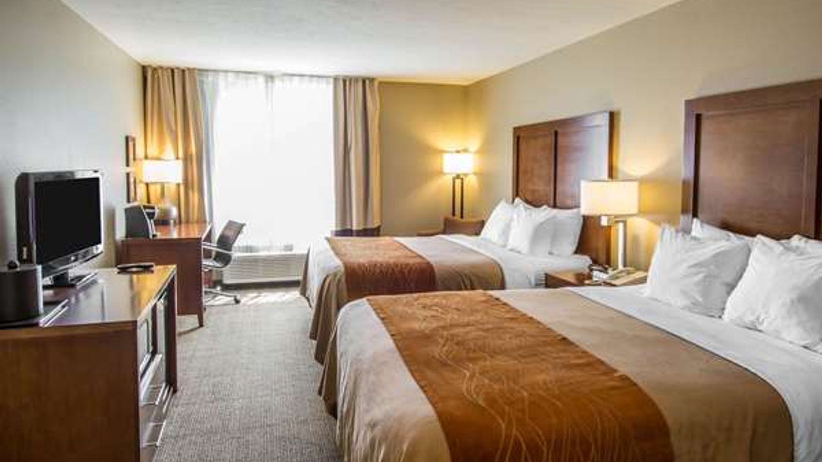 Photo of Comfort Inn & Suites