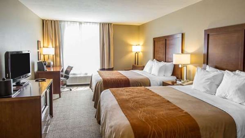 Photo of Comfort Inn & Suites