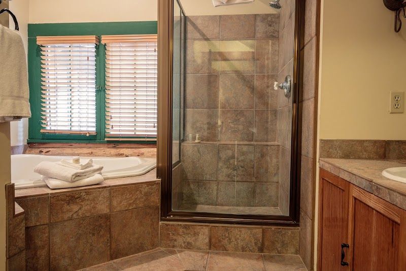 Photo of Weasku Inn - Historic Lodge Suite with Jacuzzi Tub®