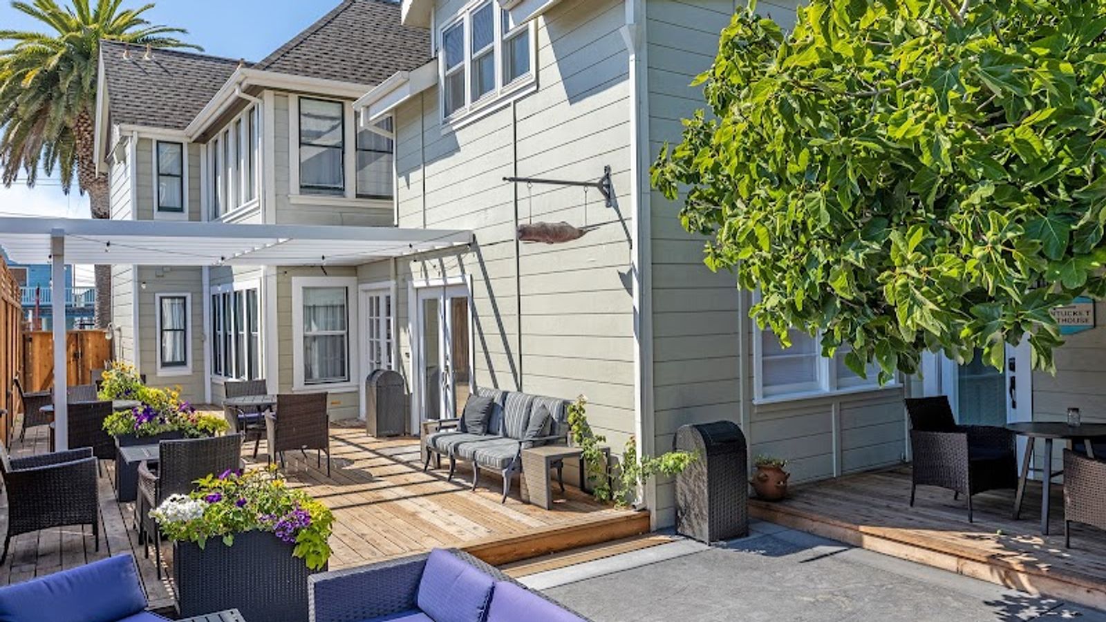 Photo of Nantucket Whale Inn, Half Moon Bay Hotel