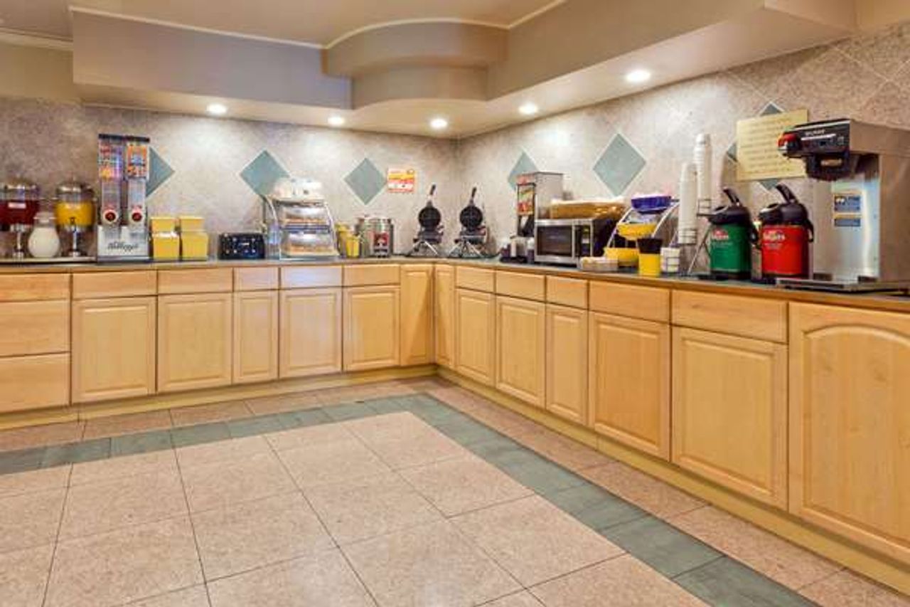 Photo of Days Inn by Wyndham Seatac Airport