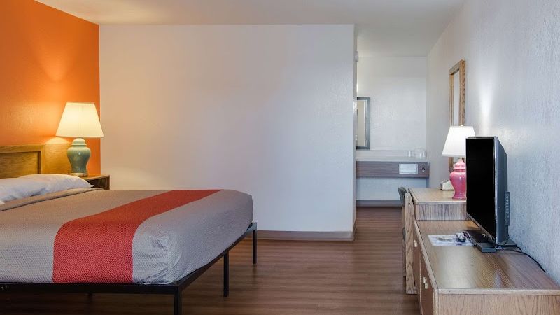 Photo of Motel 6 Madras, OR