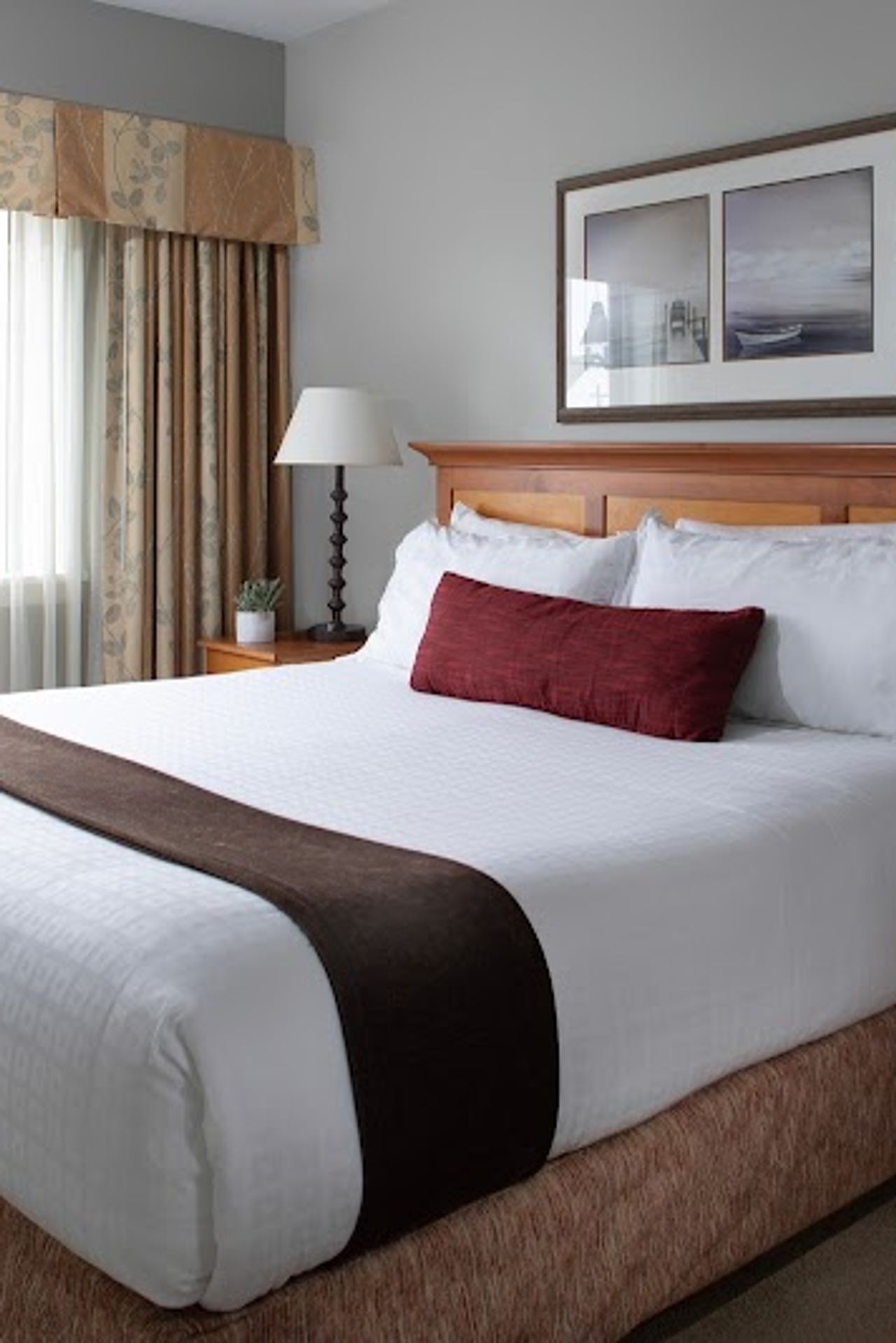 Photo of Rivertide Suites Hotel