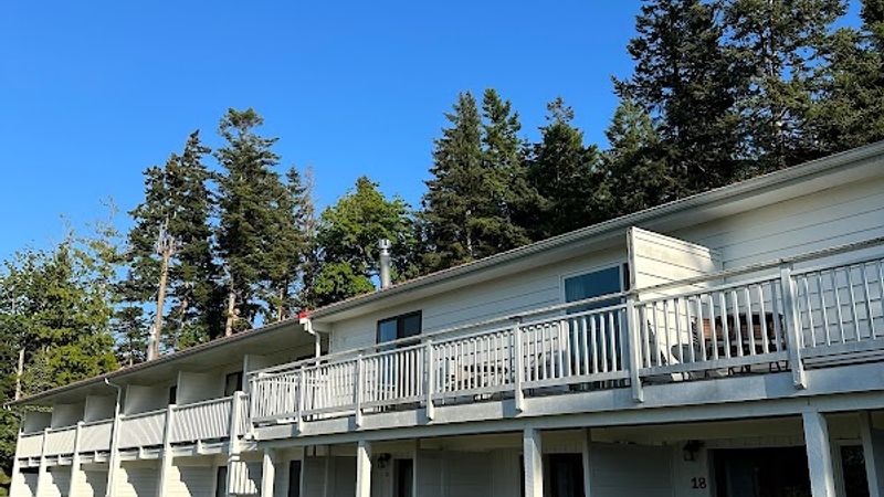 Photo of Ship Harbor Inn