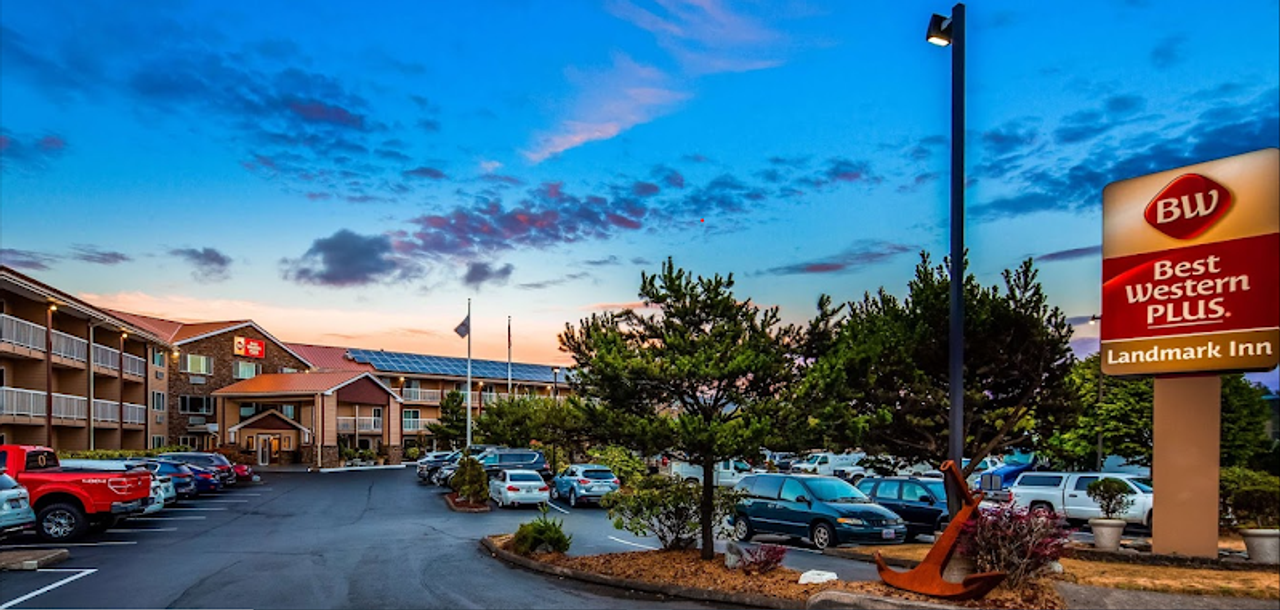 Photo of Best Western Plus Landmark Inn