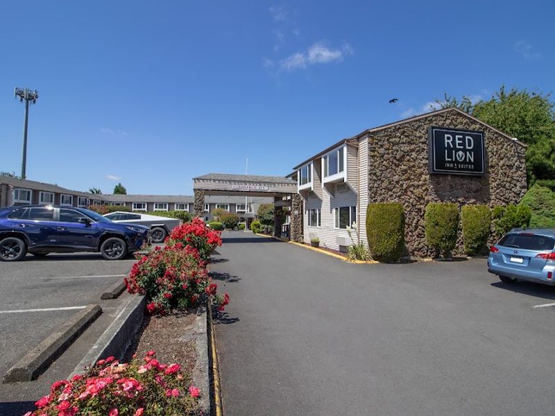 Photo of Red Lion Inn & Suites Vancouver