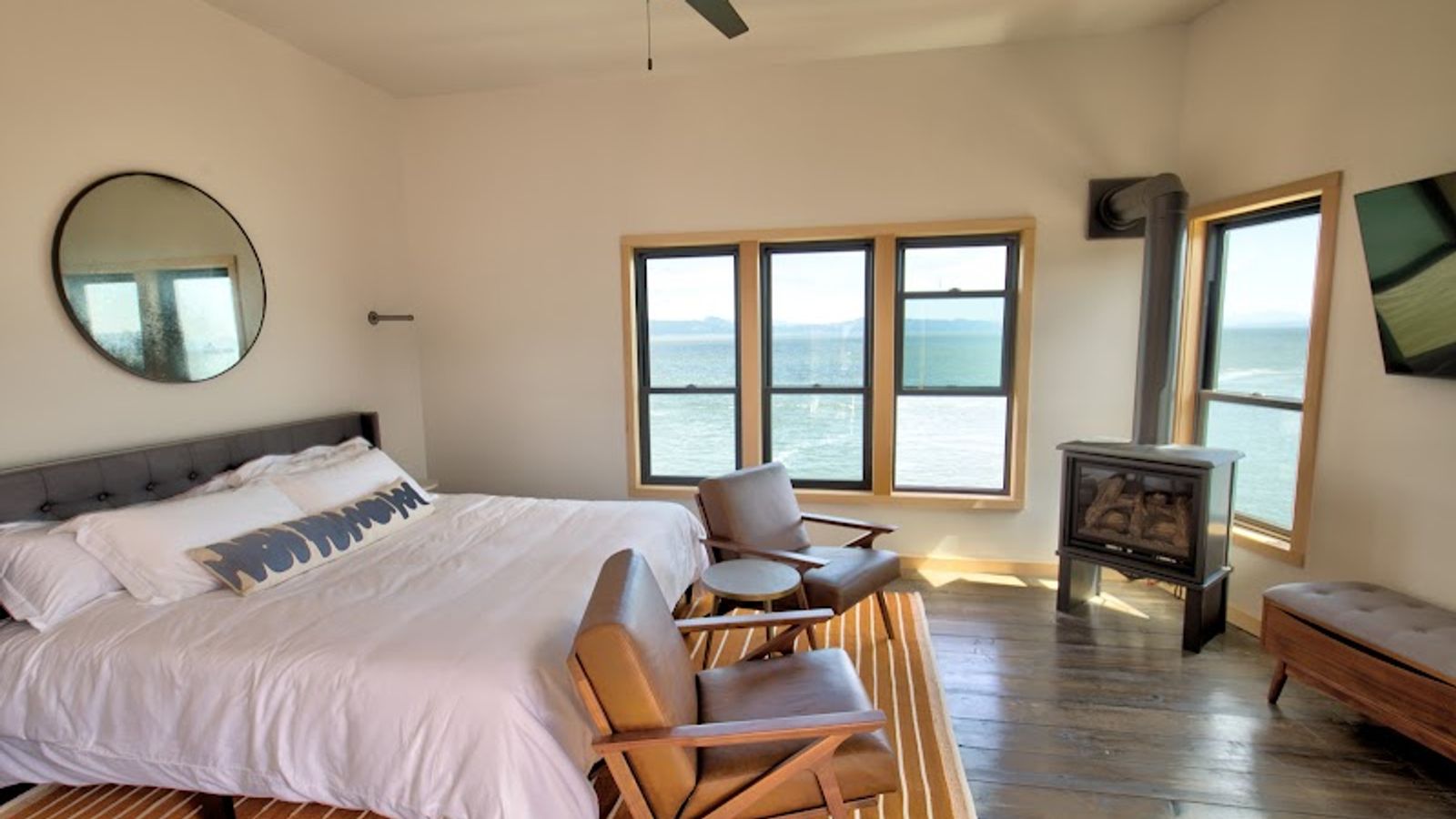 Photo of Bowline Hotel