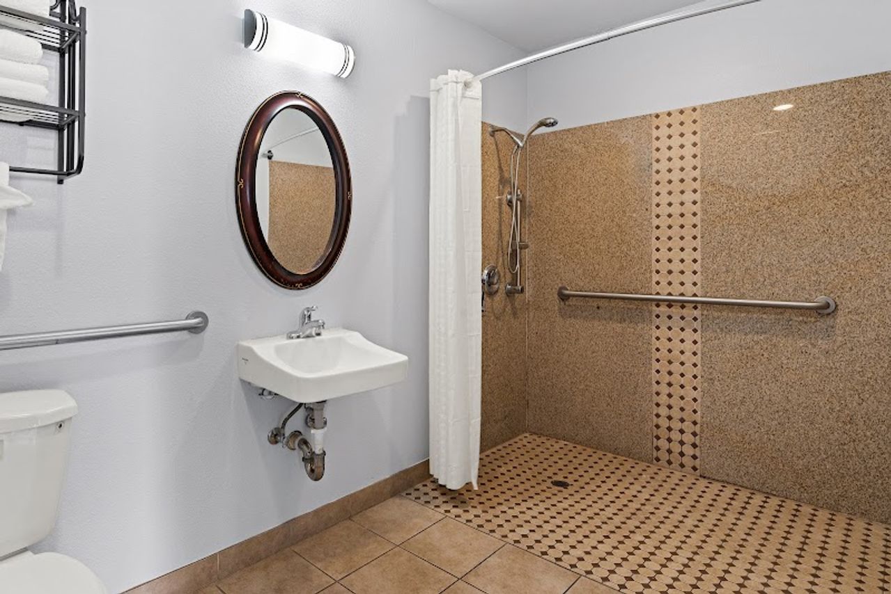 Photo of Bay Breeze Inn