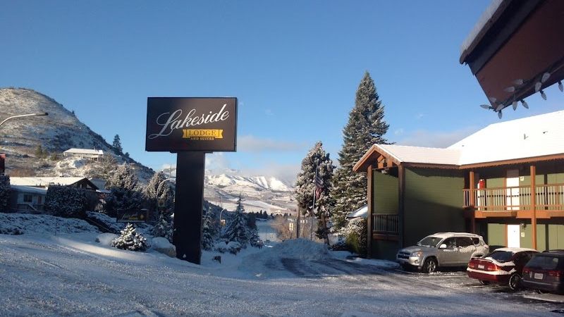 Photo of Lakeside Lodge & Suites