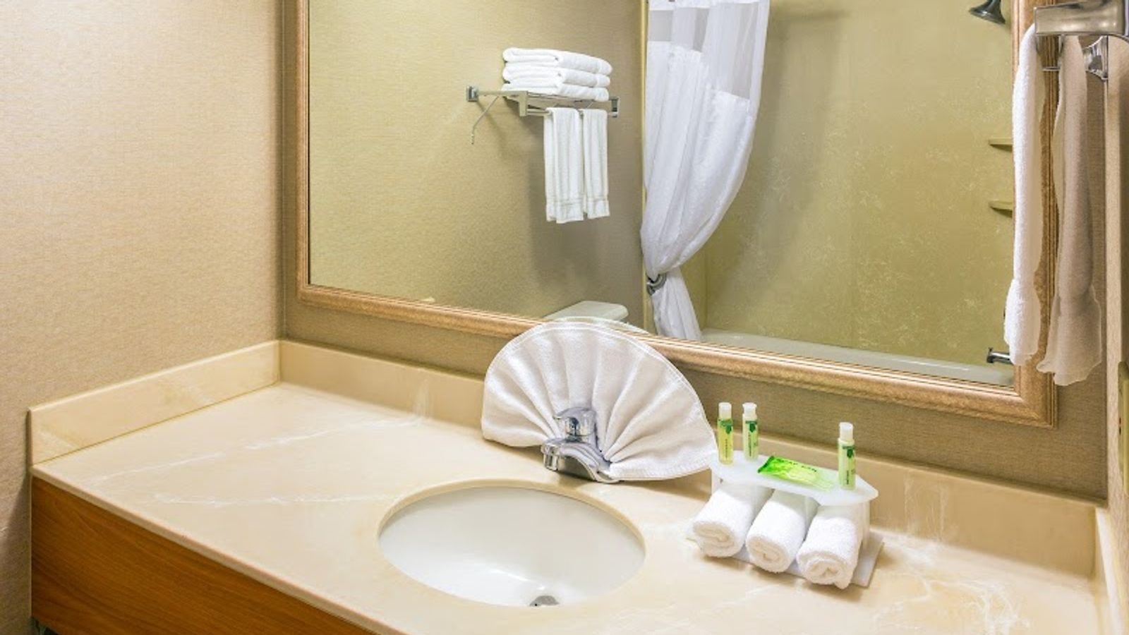 Photo of Holiday Inn Express Roseburg, an IHG Hotel