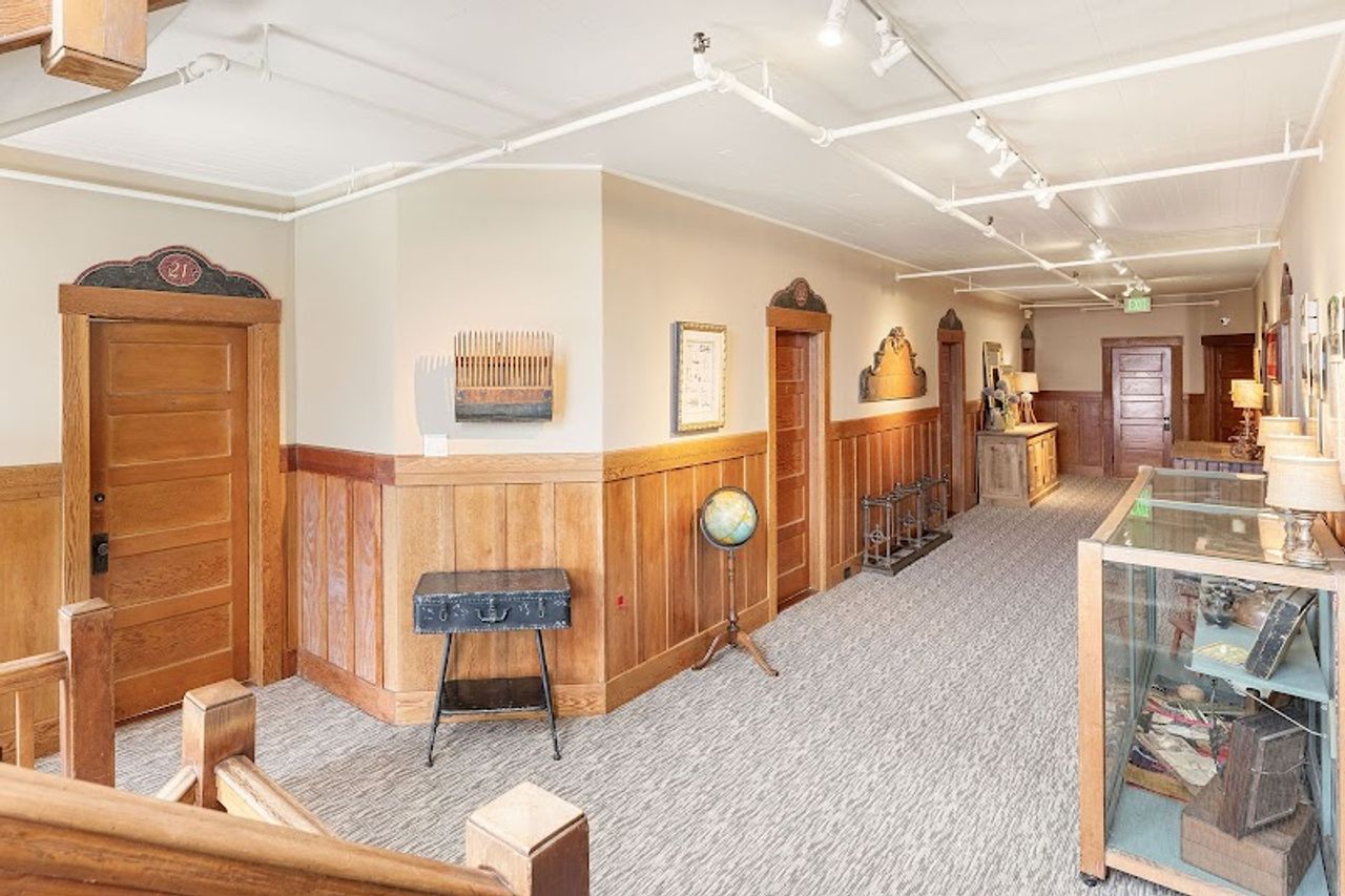 Photo of Sonoma Hotel