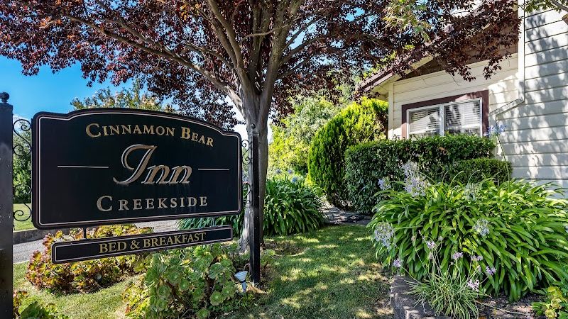 Photo of Cinnamon Bear Creekside Inn