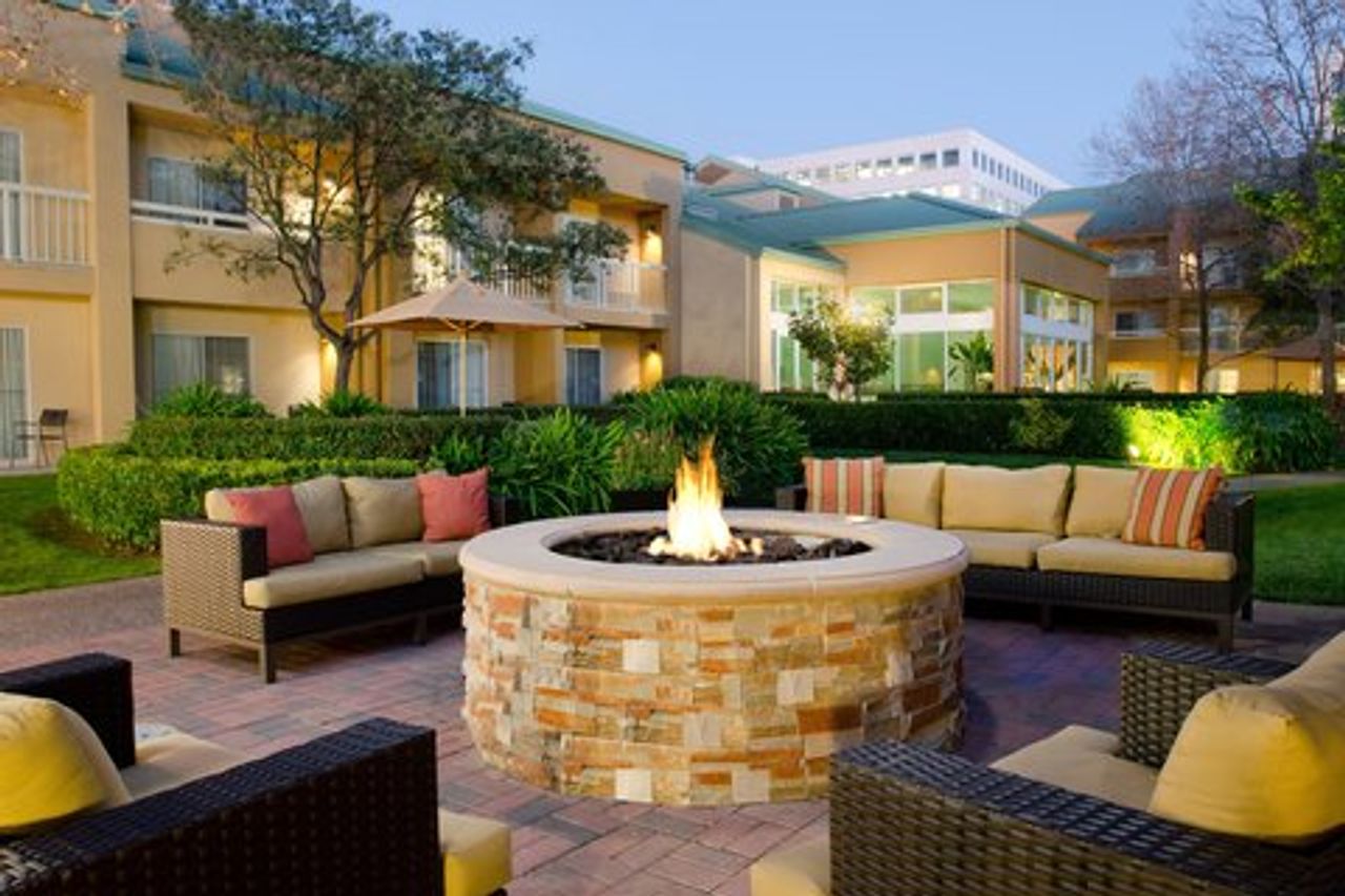Photo of Courtyard San Mateo Foster City