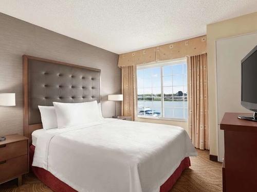 Photo of Homewood Suites by Hilton Oakland-Waterfront
