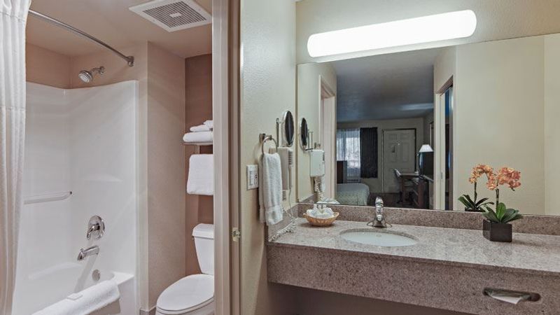 Photo of Hawthorn Suites by Wyndham Napa Valley