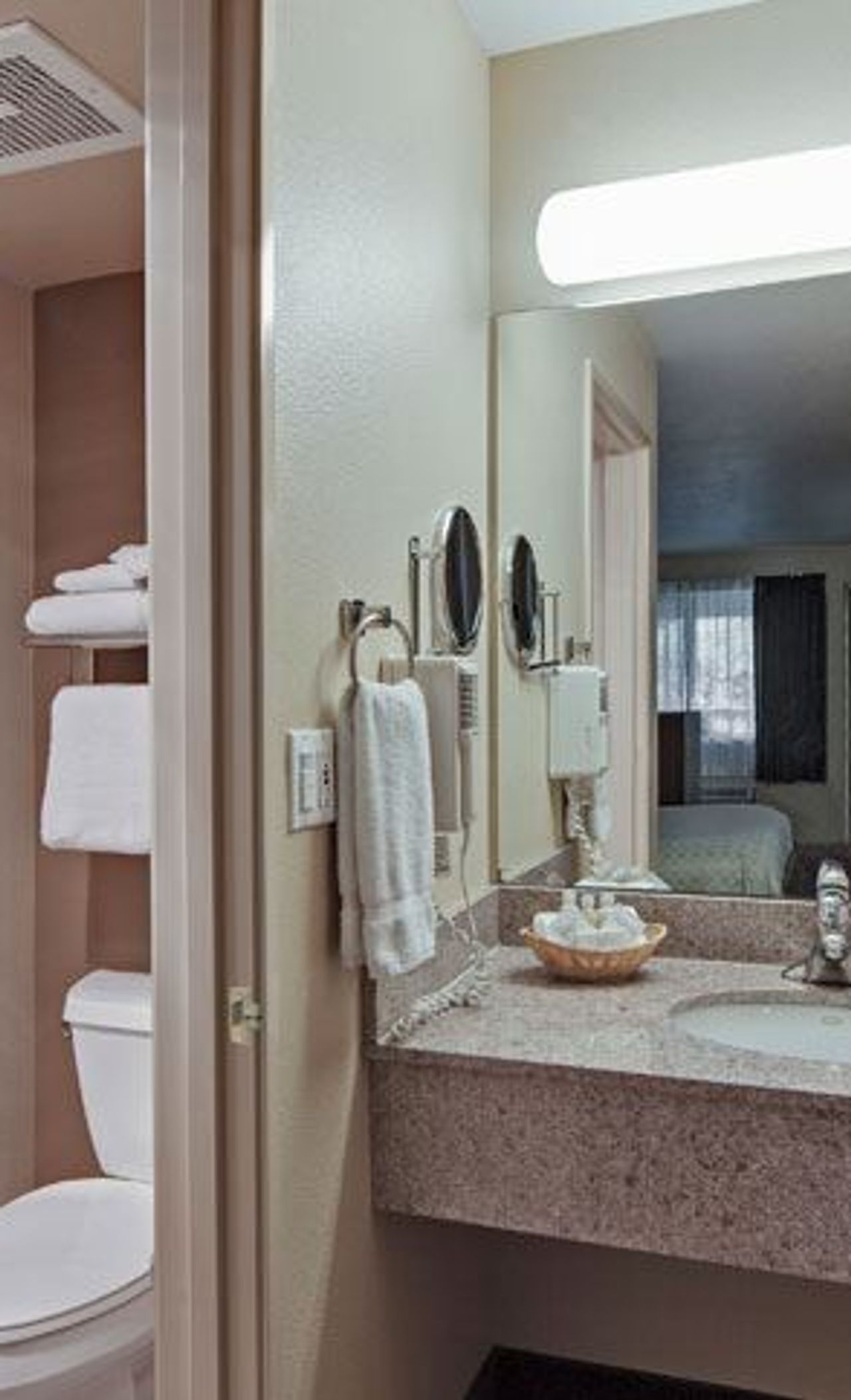 Photo of Hawthorn Suites by Wyndham Napa Valley