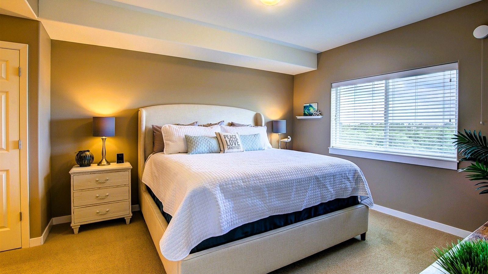 Photo of Oyhut Bay Seaside Resort - Condo 405 Siren's Serenity Condominium - Bedroom, King Bed