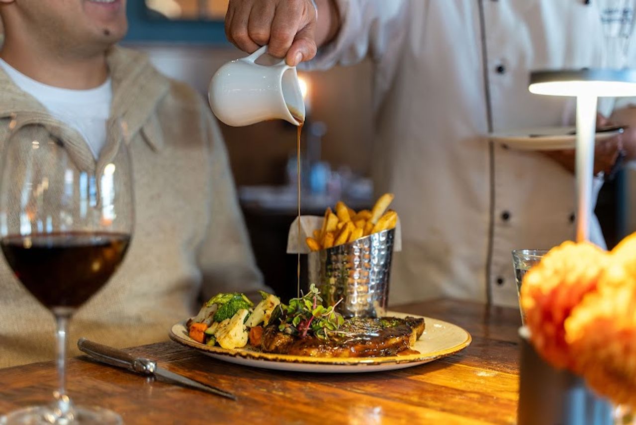 Photo of Argonaut Hotel