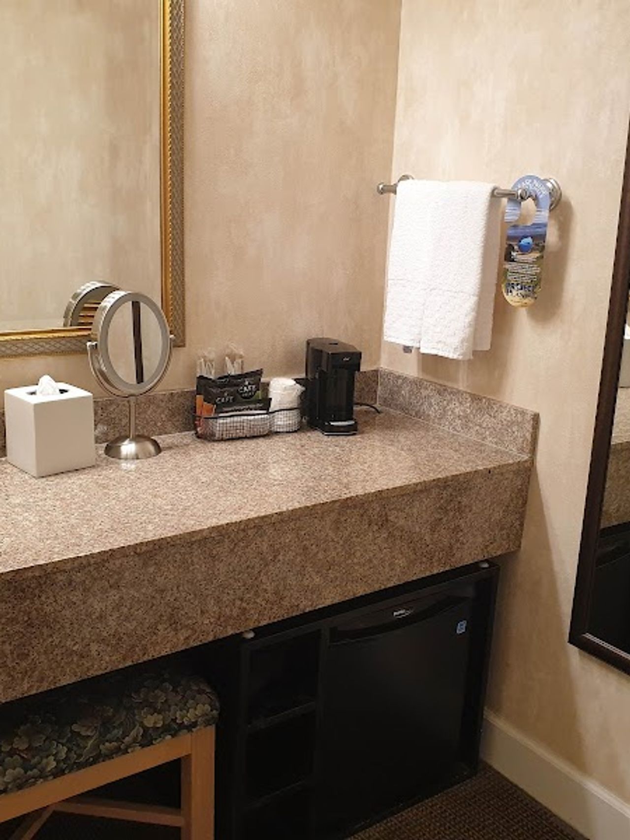 Photo of SFO El Rancho Inn, SureStay Collection by Best Western