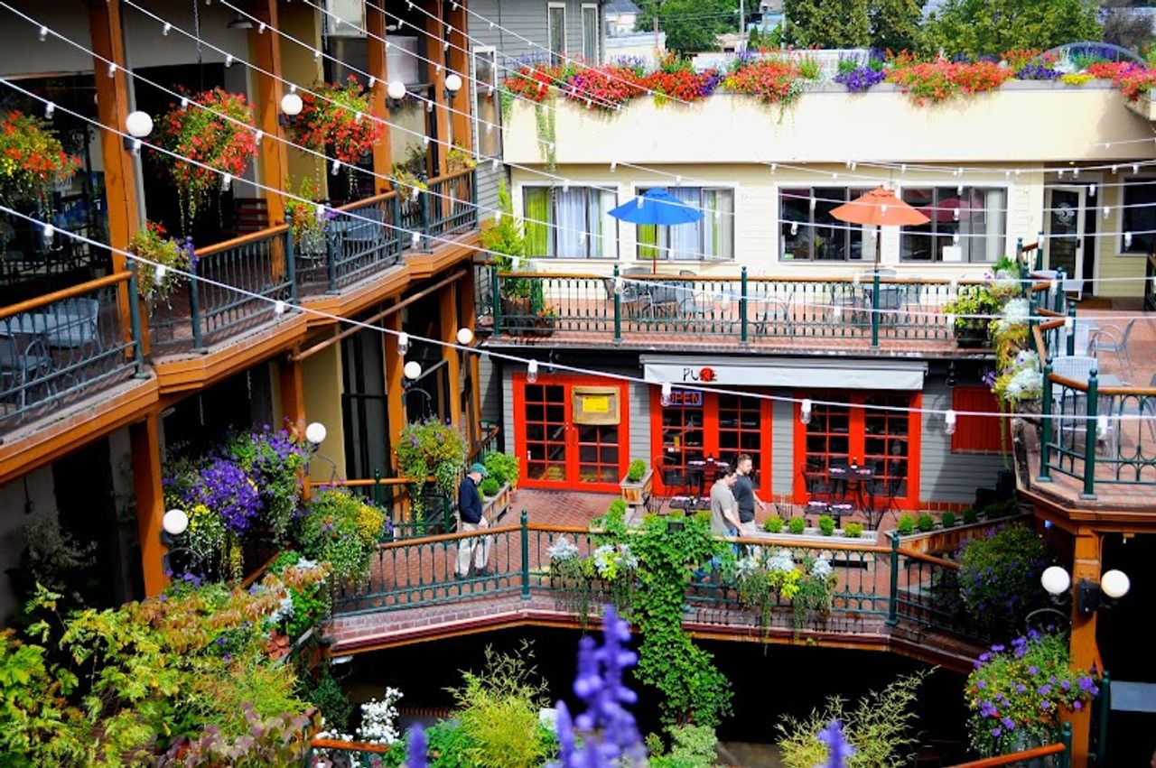 Photo of Inn at the 5th Eugene - Exterior