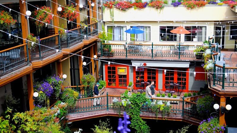 Photo of Inn at the 5th Eugene - Exterior