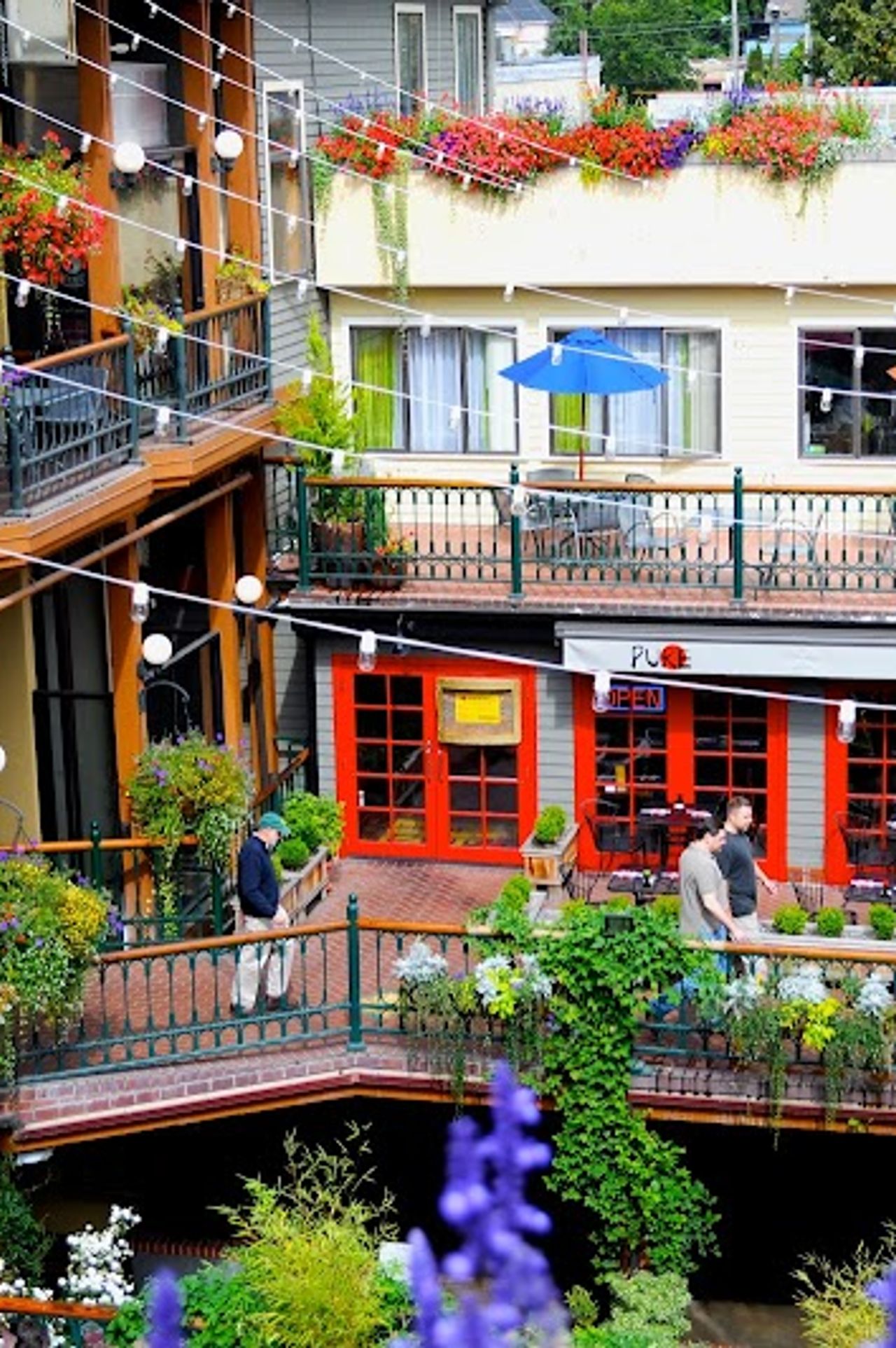 Photo of Inn at the 5th Eugene - Exterior