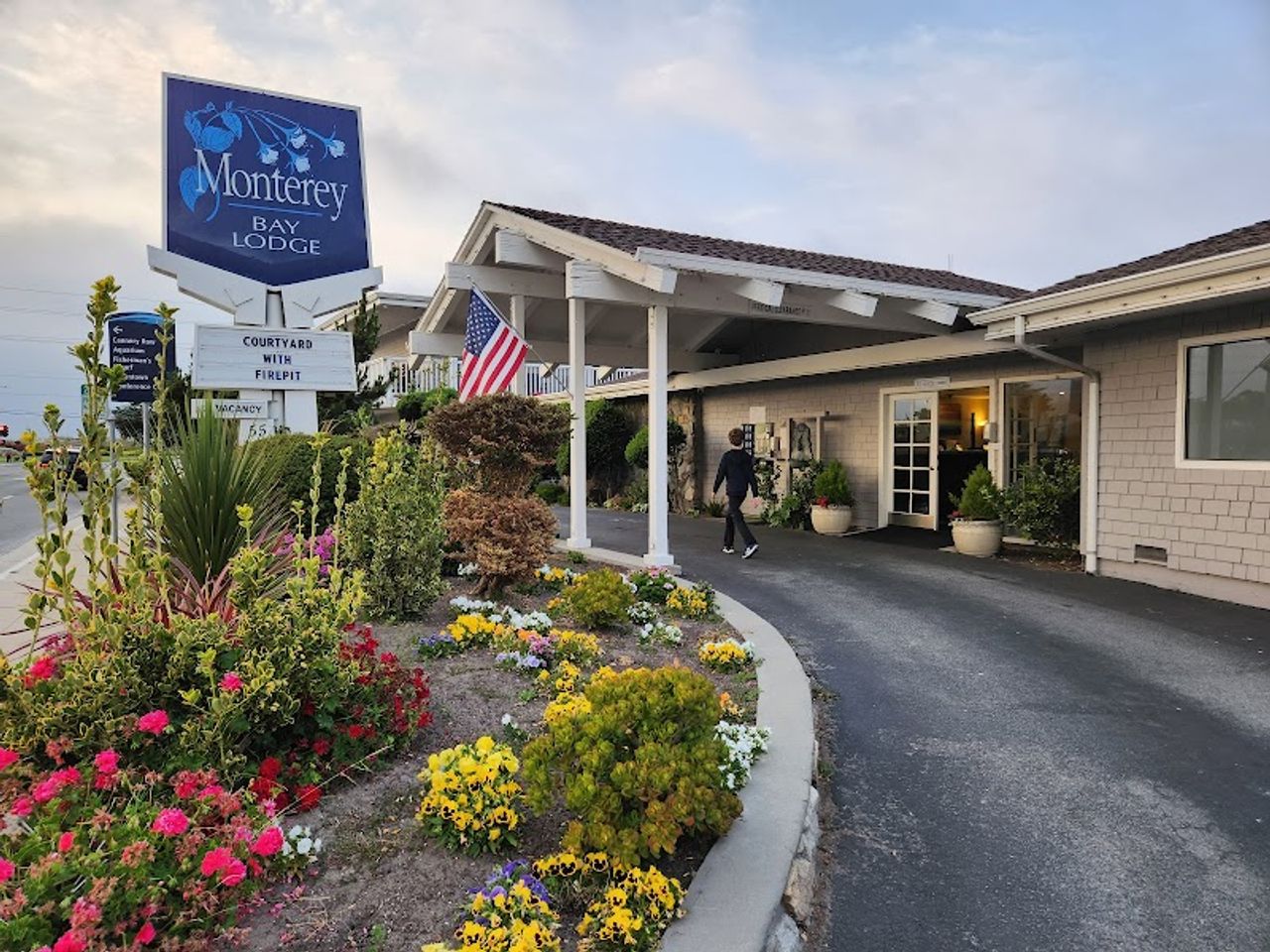 Photo of Monterey Bay Lodge - Exterior, Property Entrance