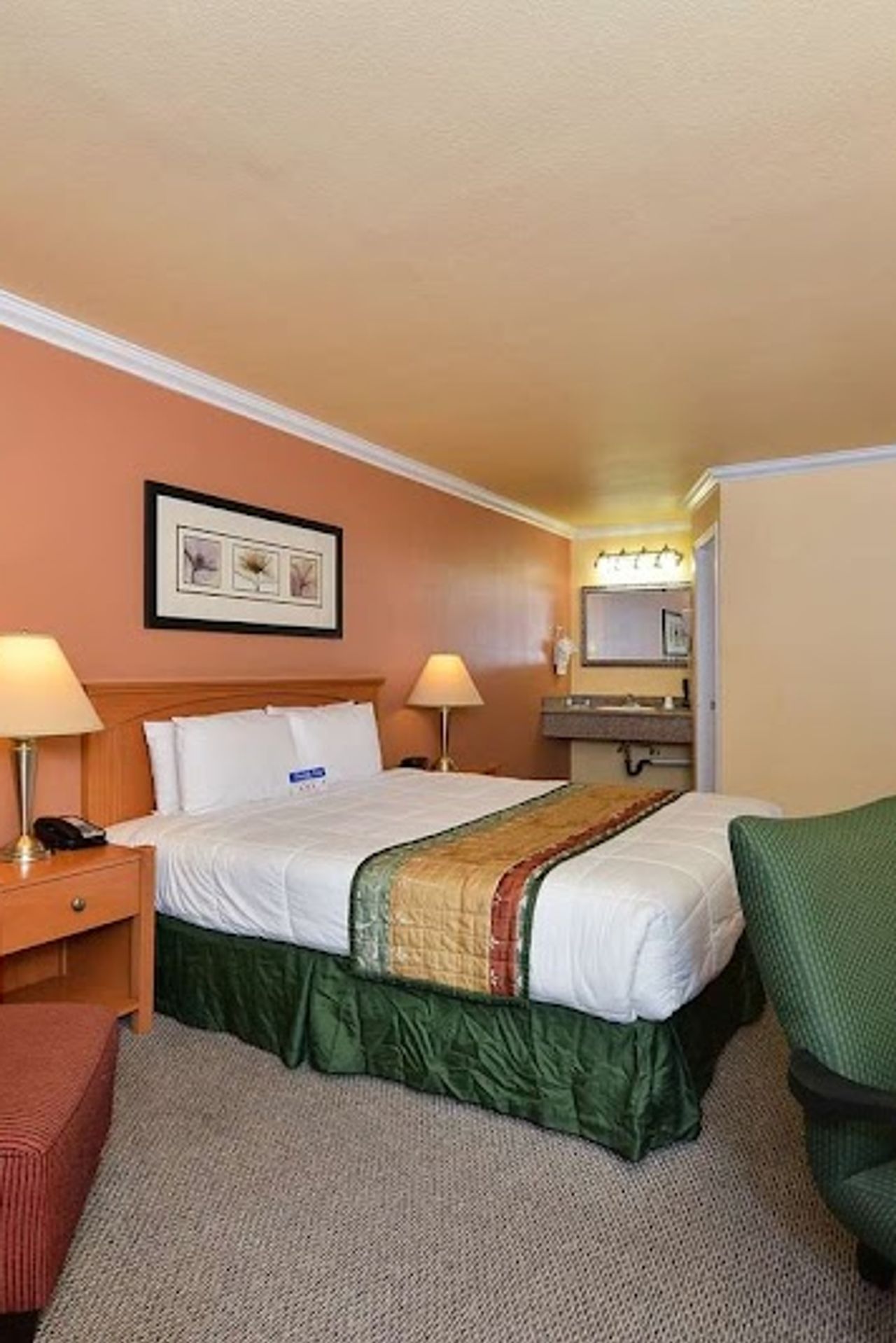 Photo of Inn By The SFO