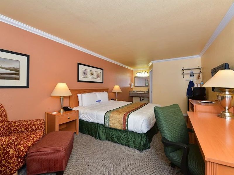 Photo of Inn By The SFO