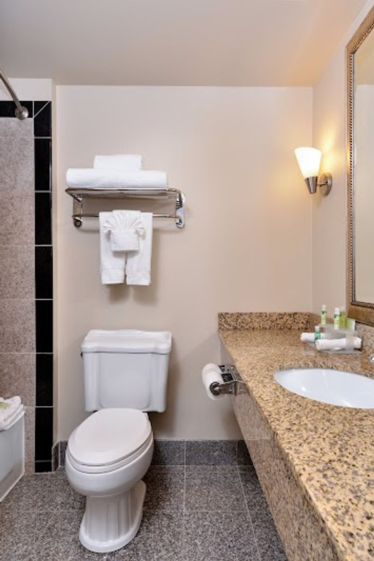 Photo of Holiday Inn Express & Suites Tacoma South - Lakewood, an IHG Hotel